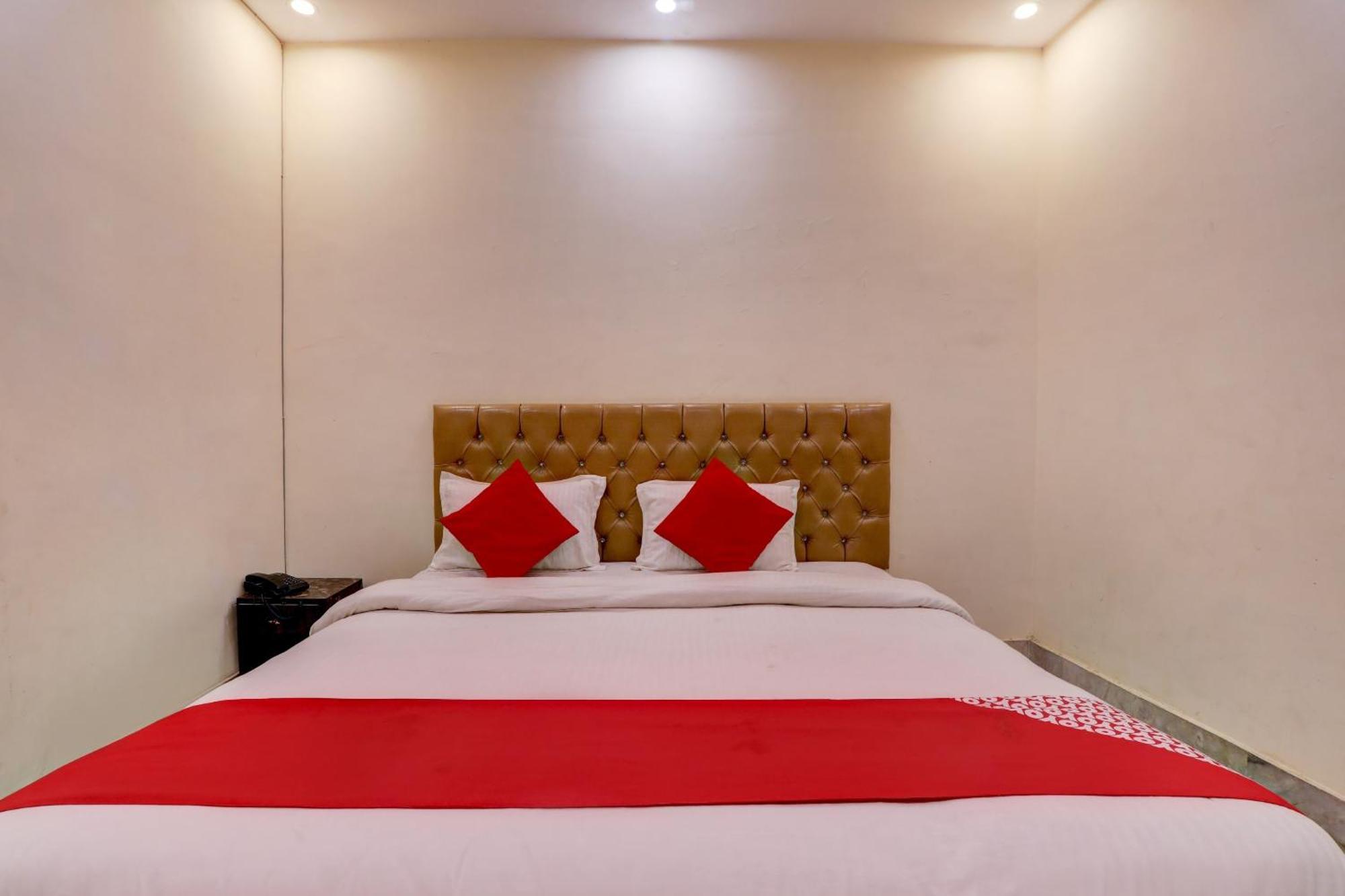 Hotel O Moon Palace Near Sahara Ganj Mall Lucknow Ngoại thất bức ảnh